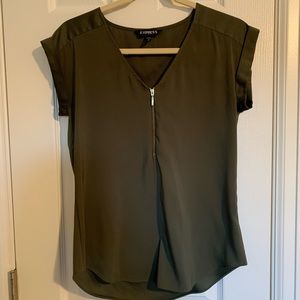 Like new Express olive green top - XS